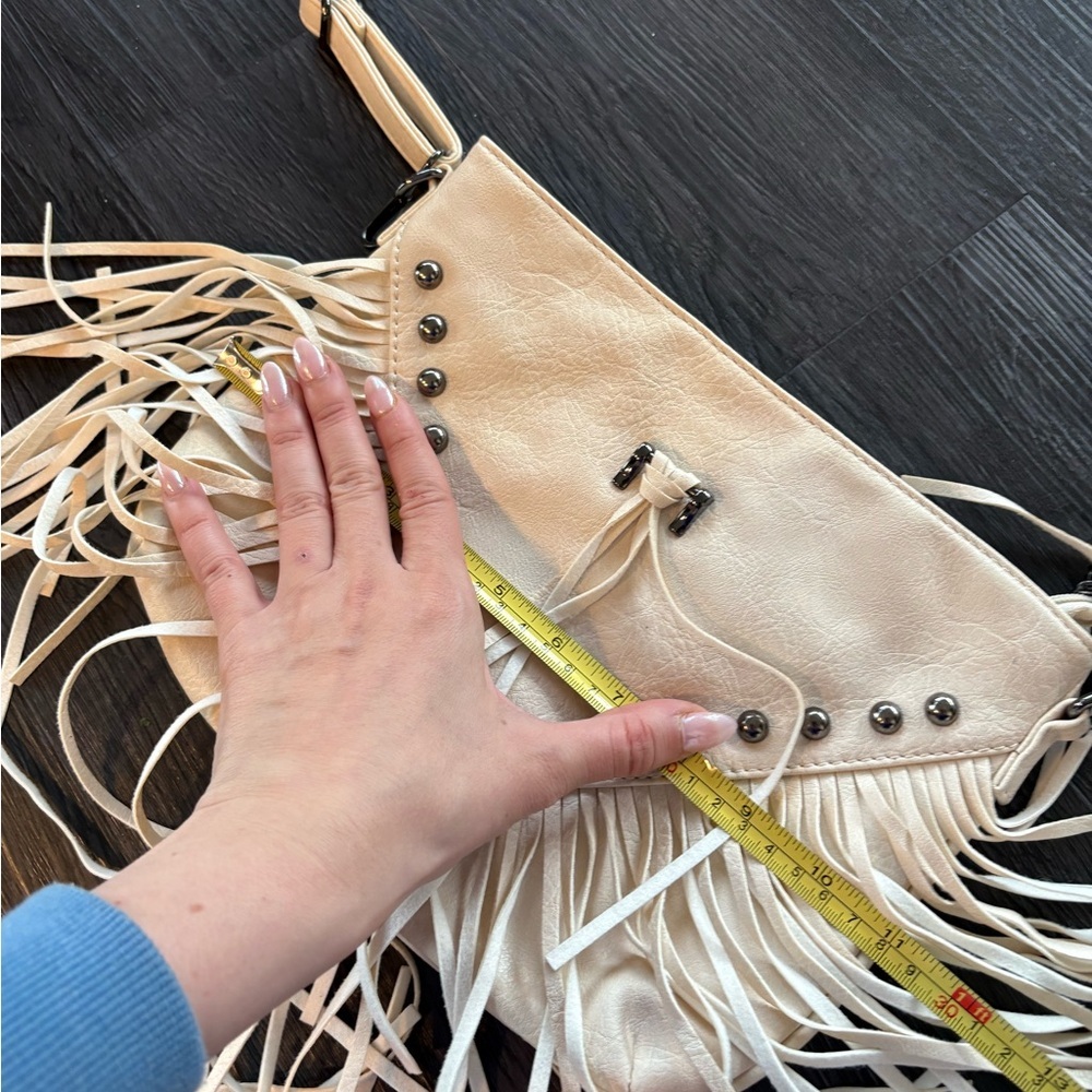 Fringe Y2K cream studded shoulder/ crossbody bag - Picture 6 of 8